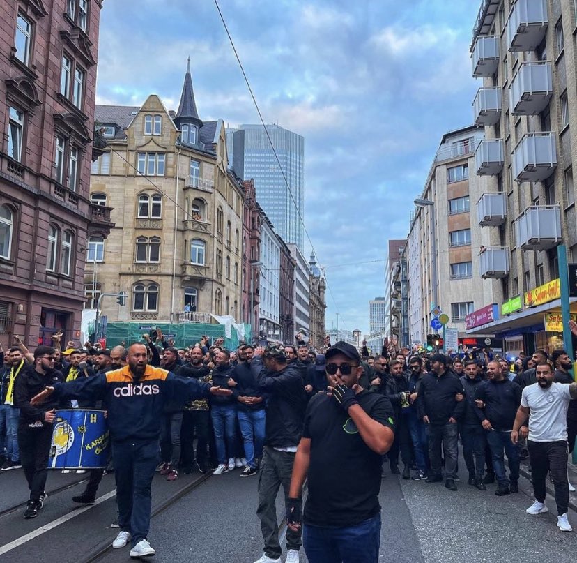 UltrasTurkish's tweet image. Sevilla-Fenerbahçe maçı yüksek riskli maç ilan edildi.