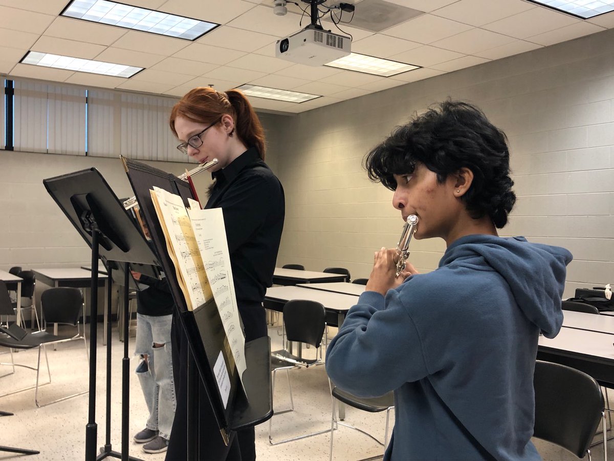 EYSO's tweet image. With our March 12 "99% Invisible" concert under a week away now, the excitement is gearing up! Be sure to grab your tickets at eyso.org/concert, and check out our YouTube channel if you just can't wait to hear some fantastic music.