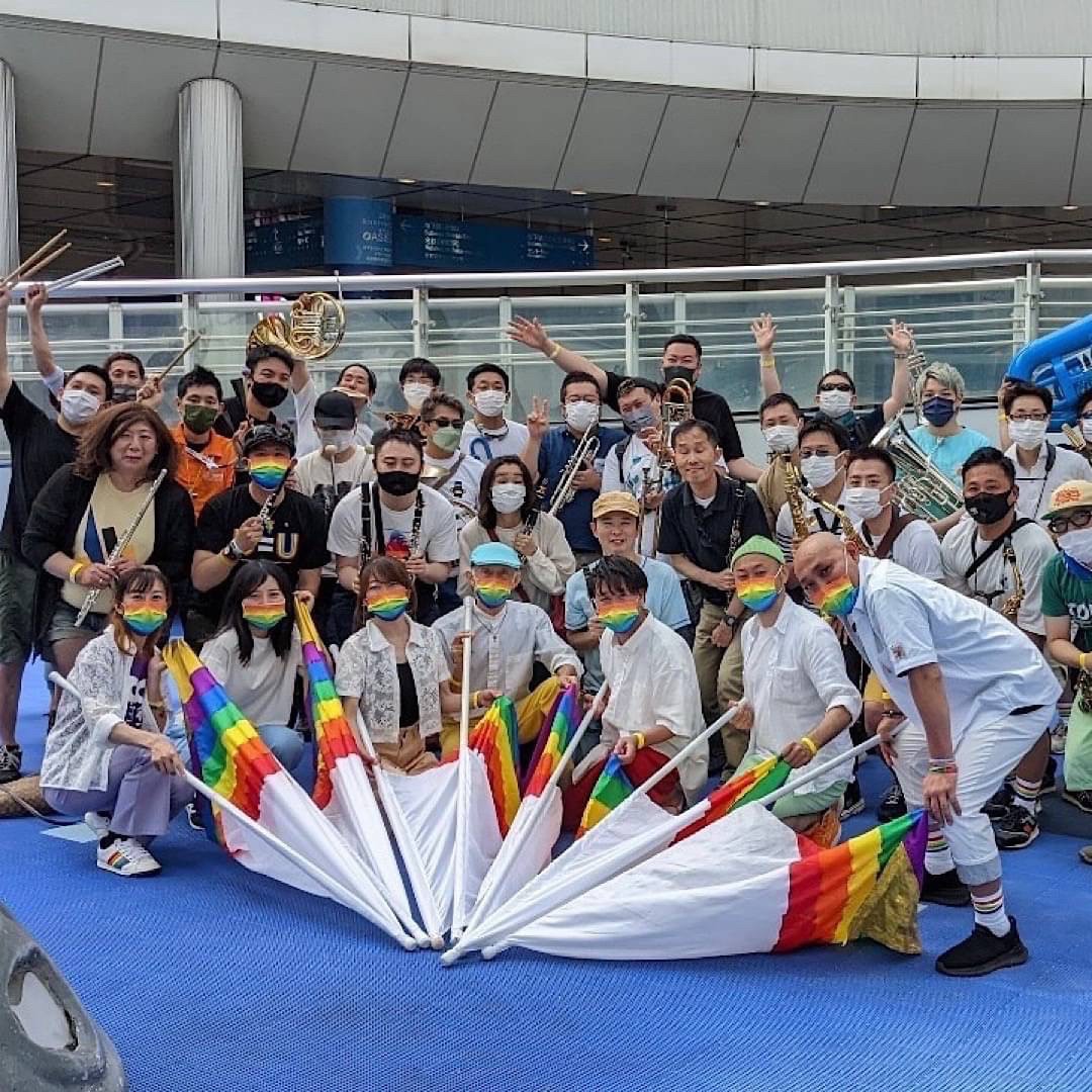 Nagoya_R_Pride's tweet photo. レインボーブラス

私達は名古屋レインボープライドの為に集まった吹奏楽団体です。
日本のど真ん中を、音楽でいっぱいに！
みんながみんなのALLYに！
今年も晴天の下、明るい未来に向かってパレードしましょう！
（晴れるといいね！） https://t.co/V9IiCrsVMk