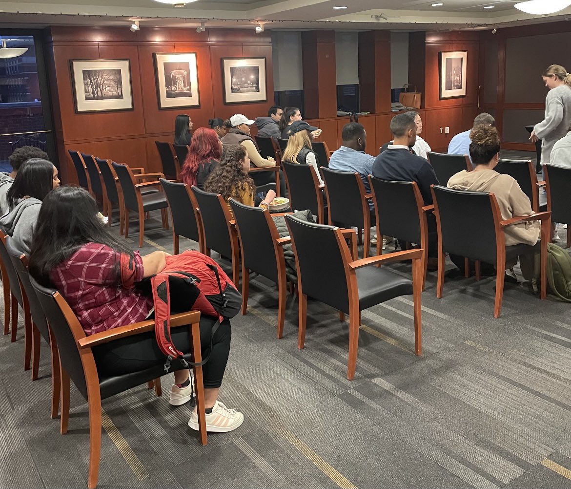 Thank you to everyone who attended the D&amp;I committee’s 1L mixer last week! Special thanks to Jendi Samai and the D&amp;I committee for hosting an incredible event. Here are some highlights 📷🤩