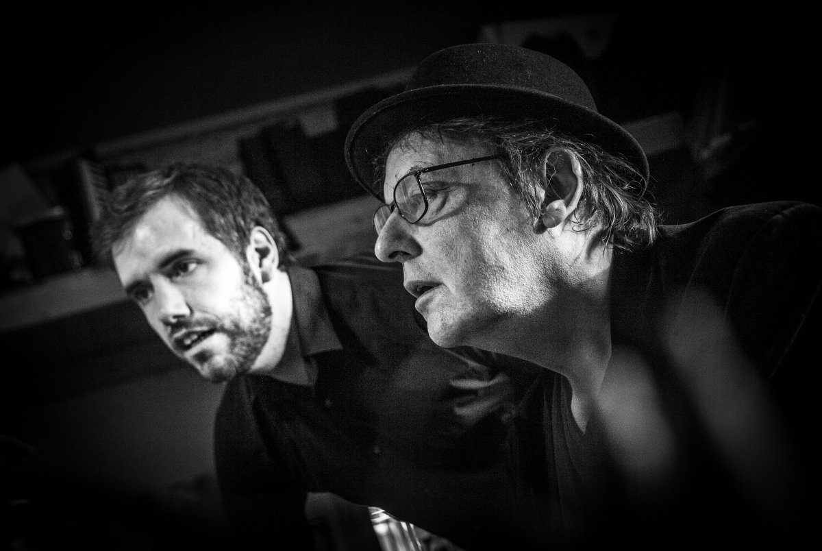 Berlin! Am Freitag 10.03.23 bin ich als "Special Guest" bei Danny Dziuks Konzert dabei... wir werden zusammen das Lied "Tempelhofer Feld" aus seinem neuen Album "Unterm Radar" spielen 🎵 Kommt vorbei! Ort: Speakeasy Berlin