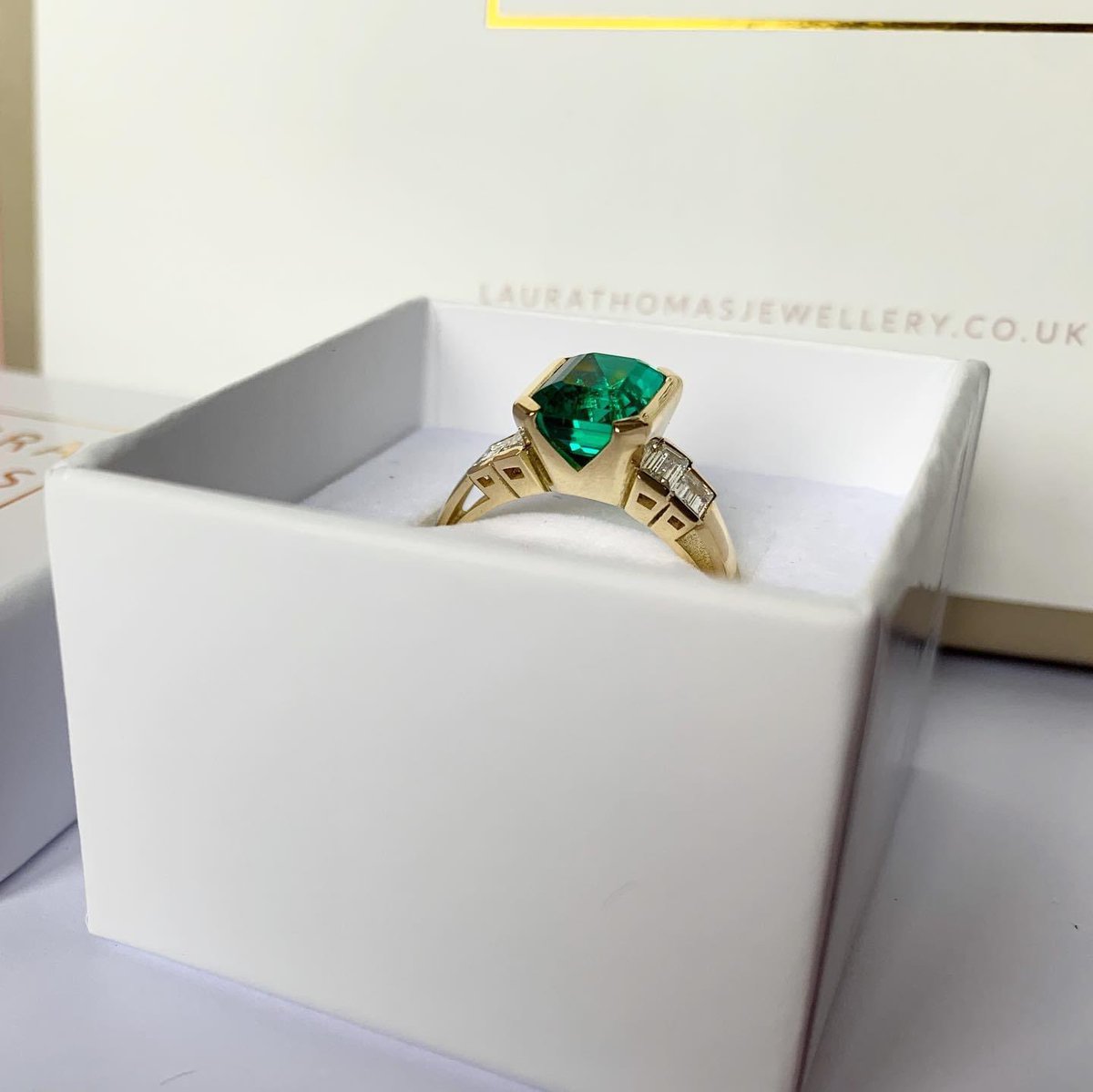 A big YES to this bespoke bold beauty 💚 An octagonal cut emerald, set in 18ct yellow gold and accompanied by four sparkling baguette diamonds. Exciting times ahead for a lovely couple and their 🐾