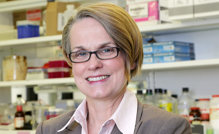 Congratulations to Susan Bates, MD, who has received the 2023 ESMO (@myESMO) Targeted Anticancer Therapies Honorary Award, recognizing her significant contributions to the field of anticancer drug development. 👏 Dr. Bates presents her award lecture today at #ESMOTAT23.