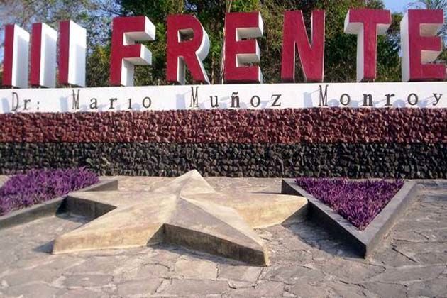 Recordamos aniversario 65 de la fundación del III Frente Oriental Mario Muñoz Monroy al mando del Comandante Juan Almeida Bosque, quien lo calificara como hijo del espíritu de ofensiva de #Fidel y uno de los pilares de la victoria definitiva del pueblo. #SiempreDeVerdeOlivo #Cuba