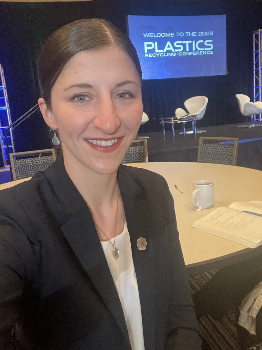 AnjaMBrandon's tweet photo. This week, I’m attending the largest recycling conference in the US! What's an 🌊 plastics policy wonk doing here?
Glad you asked!! Because the science is clear - we need recycling to WORK to achieve trash free seas and a livable climate! #PRC23 https://t.co/B4NpShelTN