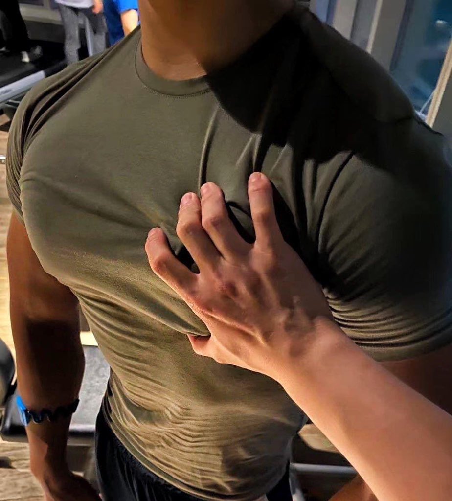 gaysmtra's tweet photo. happiness is in the palm of your hands

me: https://t.co/JPrvZv2jyJ