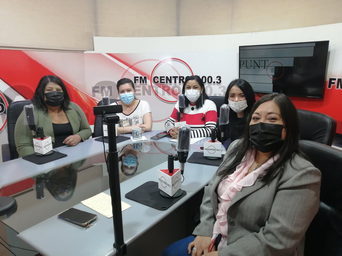 fm_noti's tweet photo. Hoy en #PuntoDeOpinión hablamos de "Lucha feminista, logros y pendientes" con nuestras invitadas Rosario Texis, Coral Ávila, Laura González y Carmen Corichi.

Conduce @DoloresMercaado. https://t.co/nYsx5wGA7I