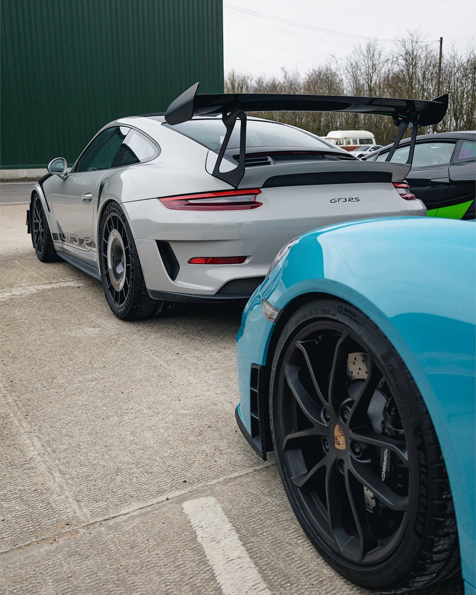 It was an absolute pleasure to have <a href="/apexsupercar/">Apex Supercar Club</a> members visit our showroom on Sunday with their amazing collection of cars.

#TheOctaneCollection #ApexSupercarClub