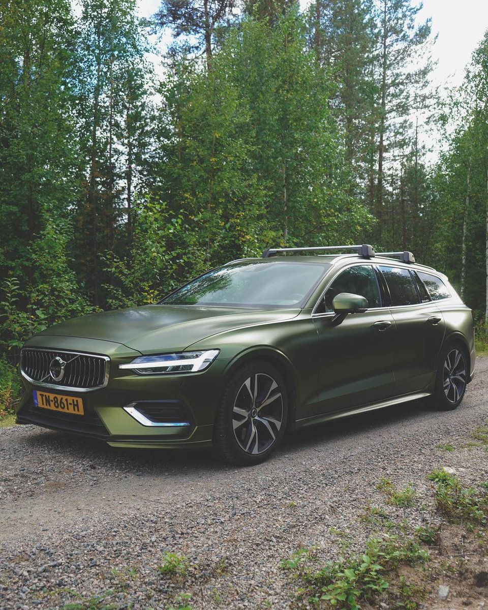 VolvoCarsTacoma's tweet photo. Green machine 💚
📷: @volvo_v60_2018
💥 Tag @volvocarstacoma on Instagram for an opportunity to be featured on our page or IG story.
#volvo #volvonation #volvopower #volvolove #volvofamily #swedishmetal #swedespeed #volvotuning #volvo_pics https://t.co/RtKfUe4a6H