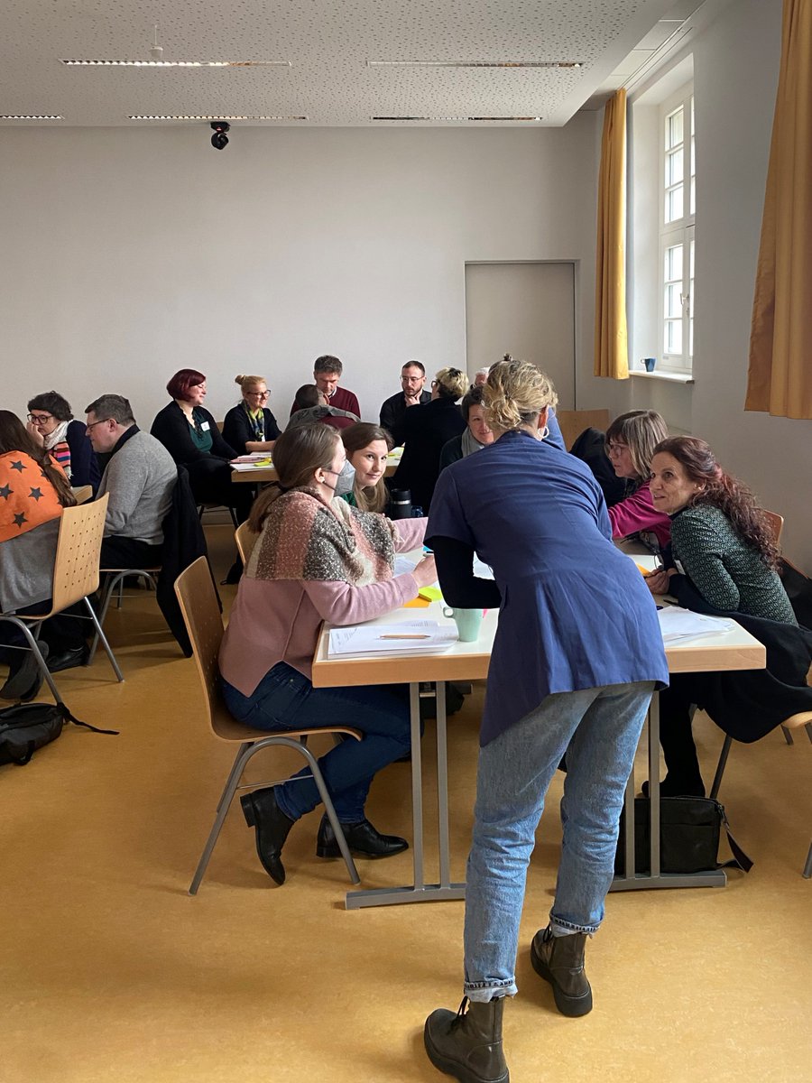 marieniederl's tweet image. Welche Faktoren ermöglichen es uns, in Gesundheitsversorgung mitzureden? Bei der #BerlinerWerkstattPartizipativeForschung von #PartNet haben wir am Freitag an der Katholischen Hochschule für Sozialwesen Berlin dazu diskutiert. @LBG_SHoW  @OIS_Center #patientinvolvement