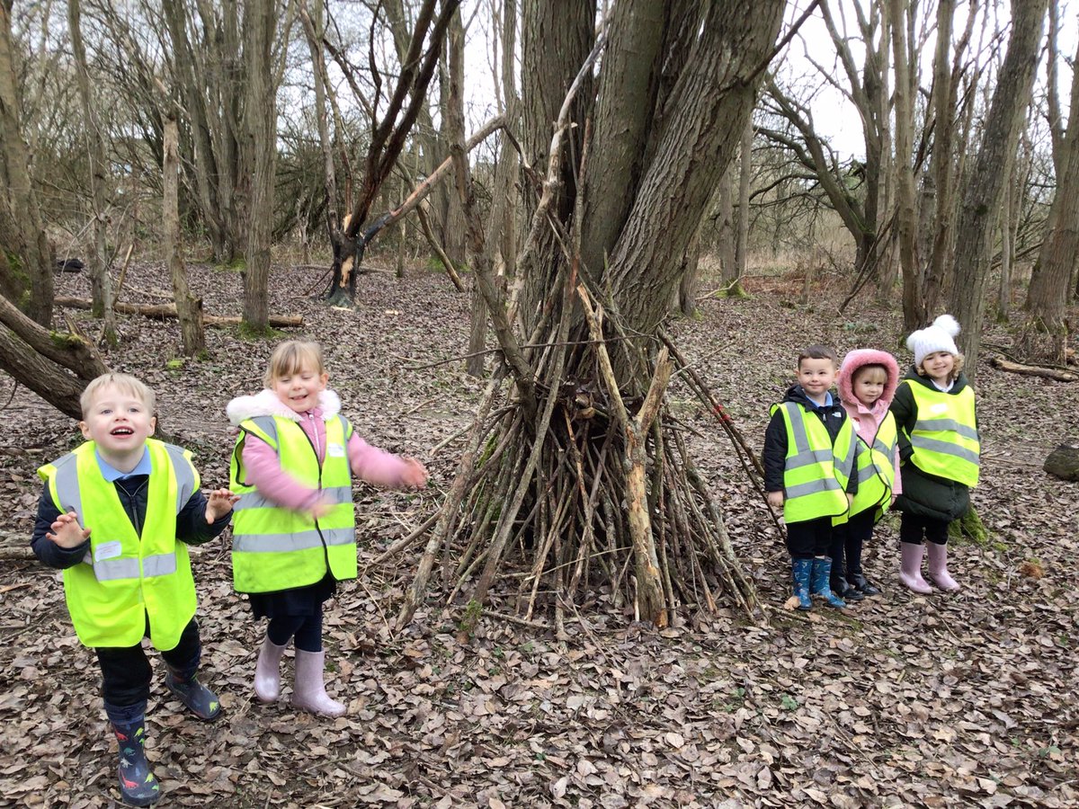 YRPinkClass's tweet image. The children in Pink Class enjoyed their visit to the local woodland area to create their own habitats. Thank you to all of the parent helpers for accompanying us on this trip. We hope that the wildlife in our woods loves them as much as we do.