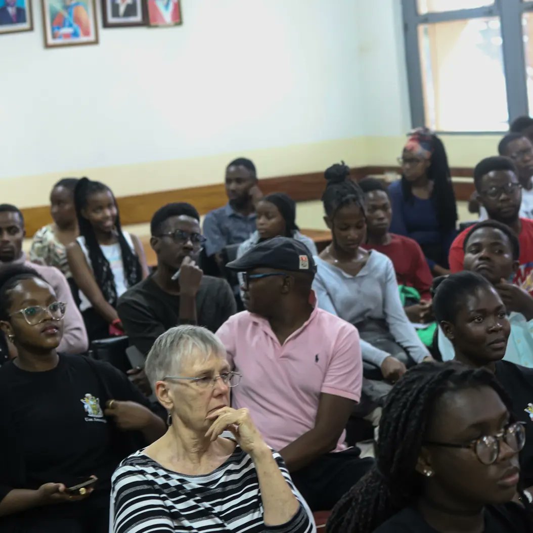 UoN_Astro_Night's tweet photo. We really had an amazing night on the 24th. Thank you for showing up.
We had a public lecture by Dr Willice Obonyo from TUK, a planetarium show by @LeoSkyAfrica and a sky viewing session with telescopes from @LeoSkyAfrica, @uonbi and the Amateur Astronomical Society of Kenya . https://t.co/3OKjXUfSIw