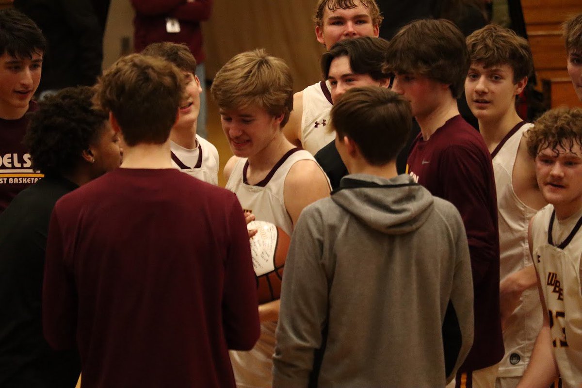 West Bend East Basketball tweet media
