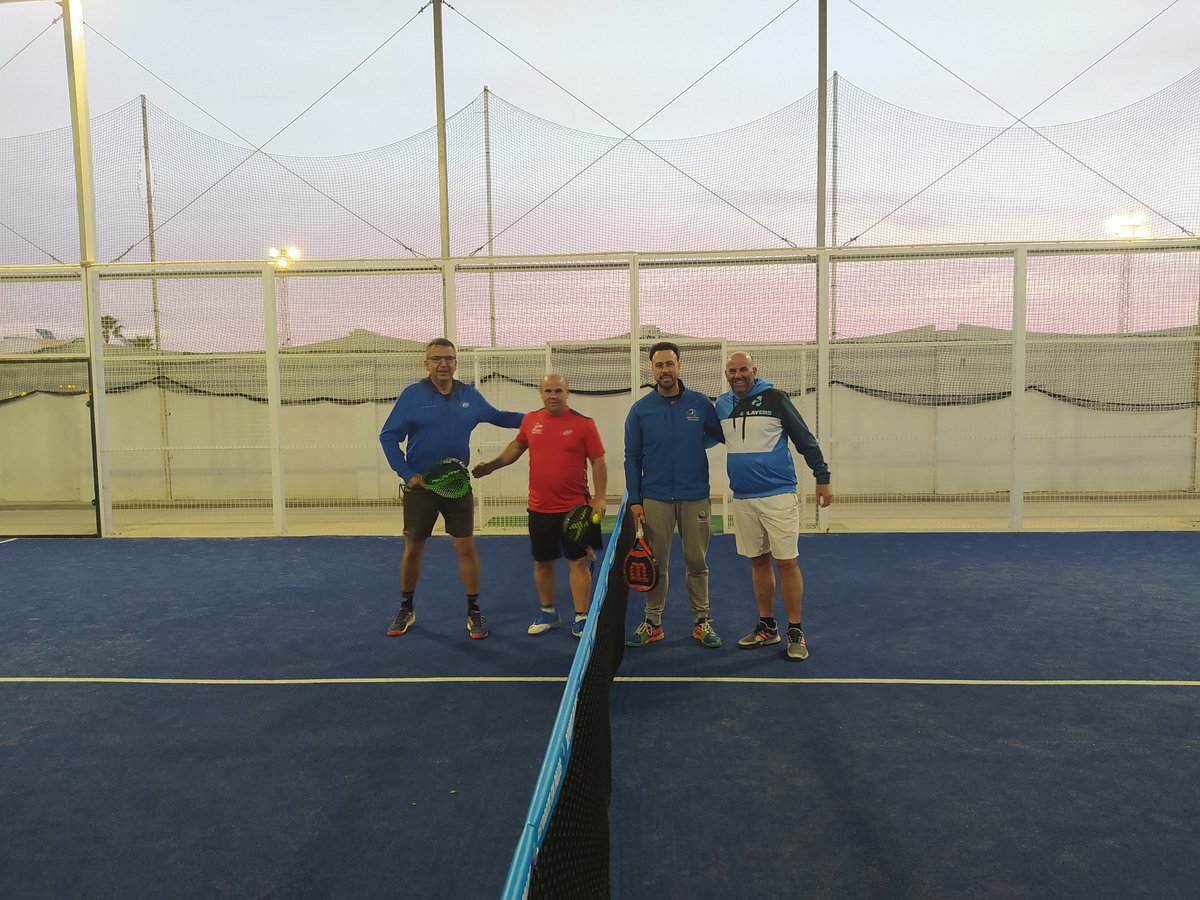 cdpadelpalos's tweet photo. Este fin de semana, hemos jugado los equipos absolutos y veteranos contra los equipos de Cartaya con sendas victorias para los nuestros, pero no más importante es que nos hemos divertido. https://t.co/v3MCasIva1