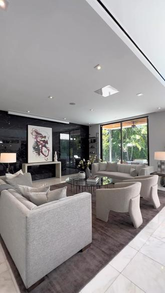 CosmoreReal's tweet image. Come to see this $6,300,000 house with us 👏🏻