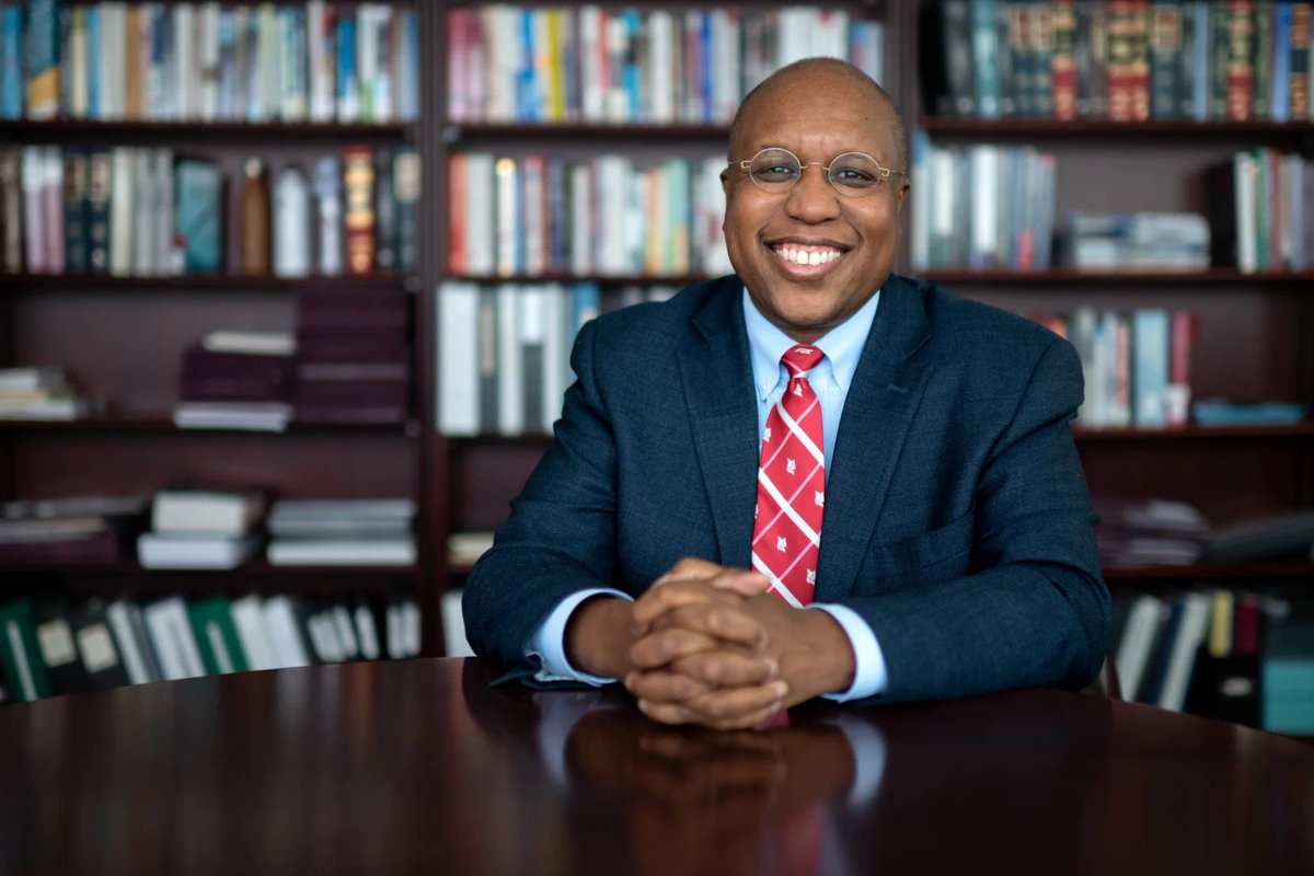 Delbarton's tweet photo. The Delbarton community salutes alum Garry Jenkins ’88 for this incredible achievement and wishes him the best as he steps into his new role as @BatesCollege president! #longgreenline https://t.co/ZqPRYsnHOW