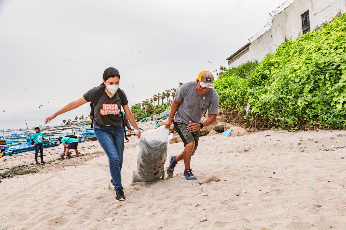 Daniel Cisneros tweet media