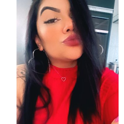 sha_ianna's tweet photo. #NovaFotoDePerfil https://t.co/xQ1kBJWifI