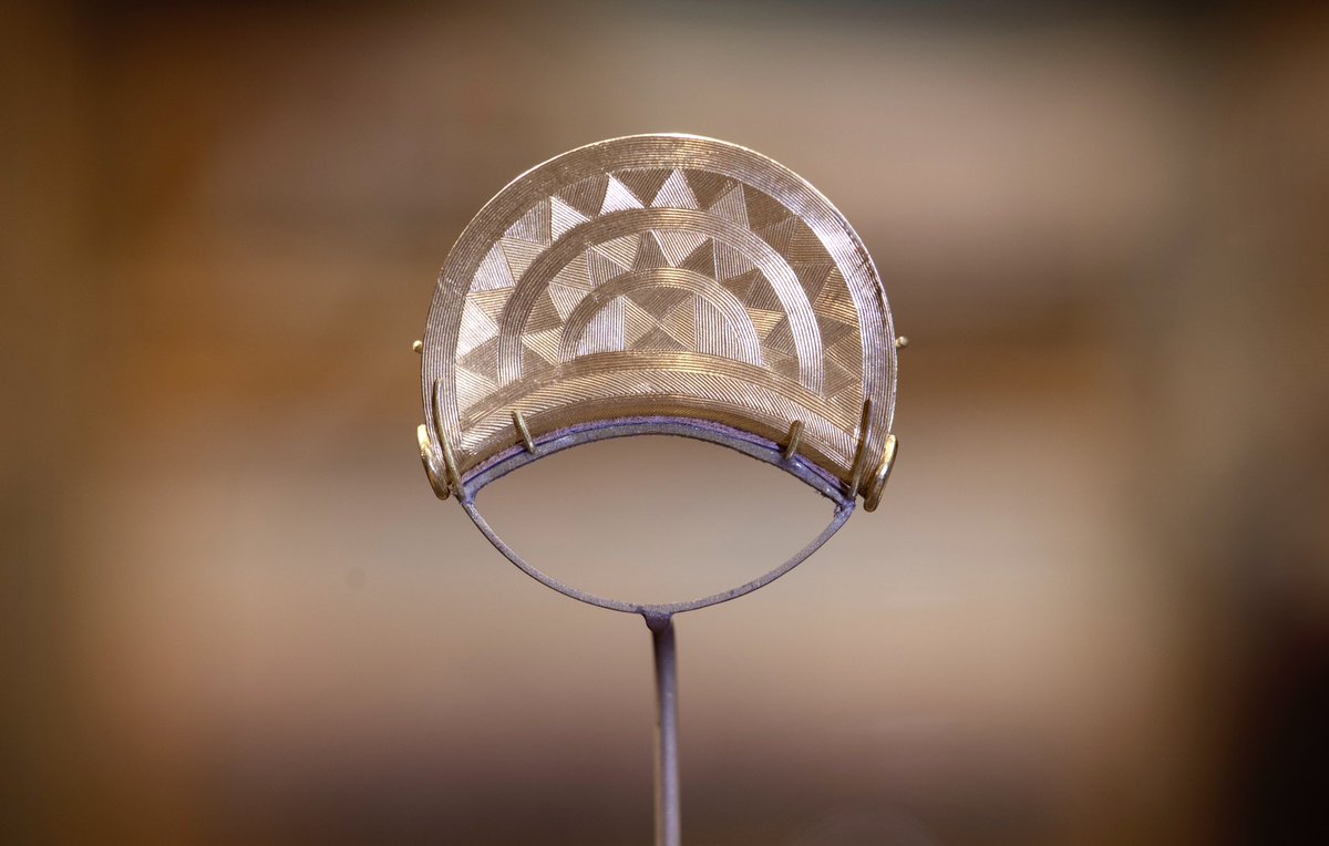 3rosella's tweet photo. Lots to see in Sunderland at the moment including #GatheringLight @SundMuseum featuring  the #Shropshirependant. a gold bulla over 3000 yrs old loaned from @britishmuseum which reveals the importance of the sun to the lives of our Bronze Age ancestors @SundCulture https://t.co/f3t4Z9M3oo