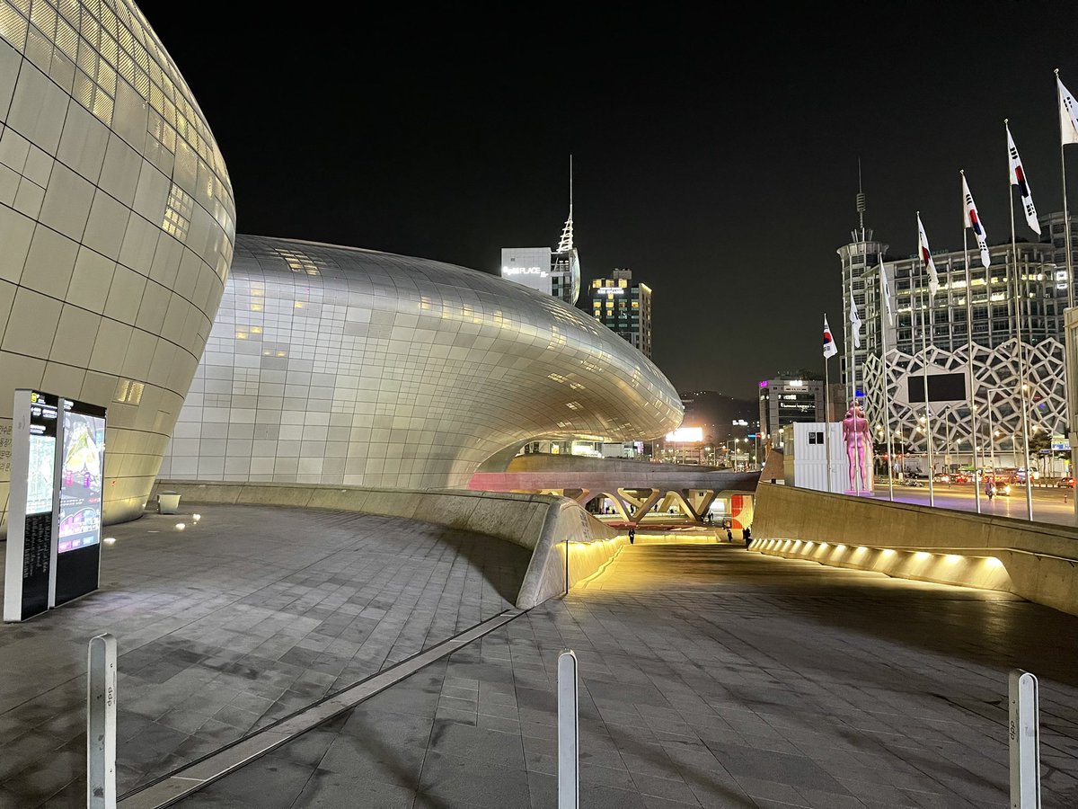 NFT Korea Festival is starting tomorrow and it will be held at the iconic DDP Plaza designed by renowned architect <a href="/zahahadiddesign/">Zaha Hadid Design</a> 

Come check out some amazing artwork &amp; network w other people in Web3!

#Web3 #NFT