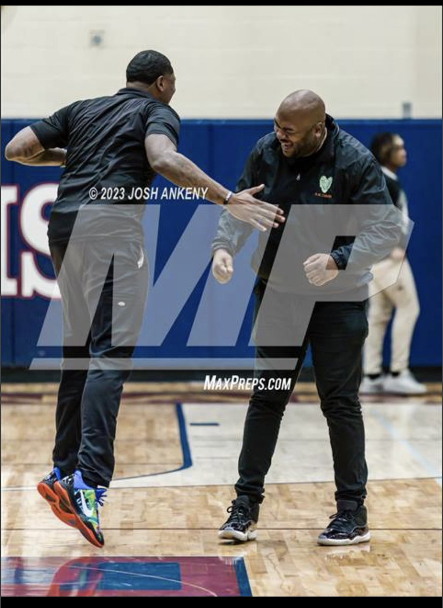 Coach_N8_'s tweet image. They counted us out and didn’t think that we would make it. Final Four Us…. Proud of my boys!!!
.
.
.

#WeUpNow
#RamTough
#WeAreCarver
#BuildYourLegacy
