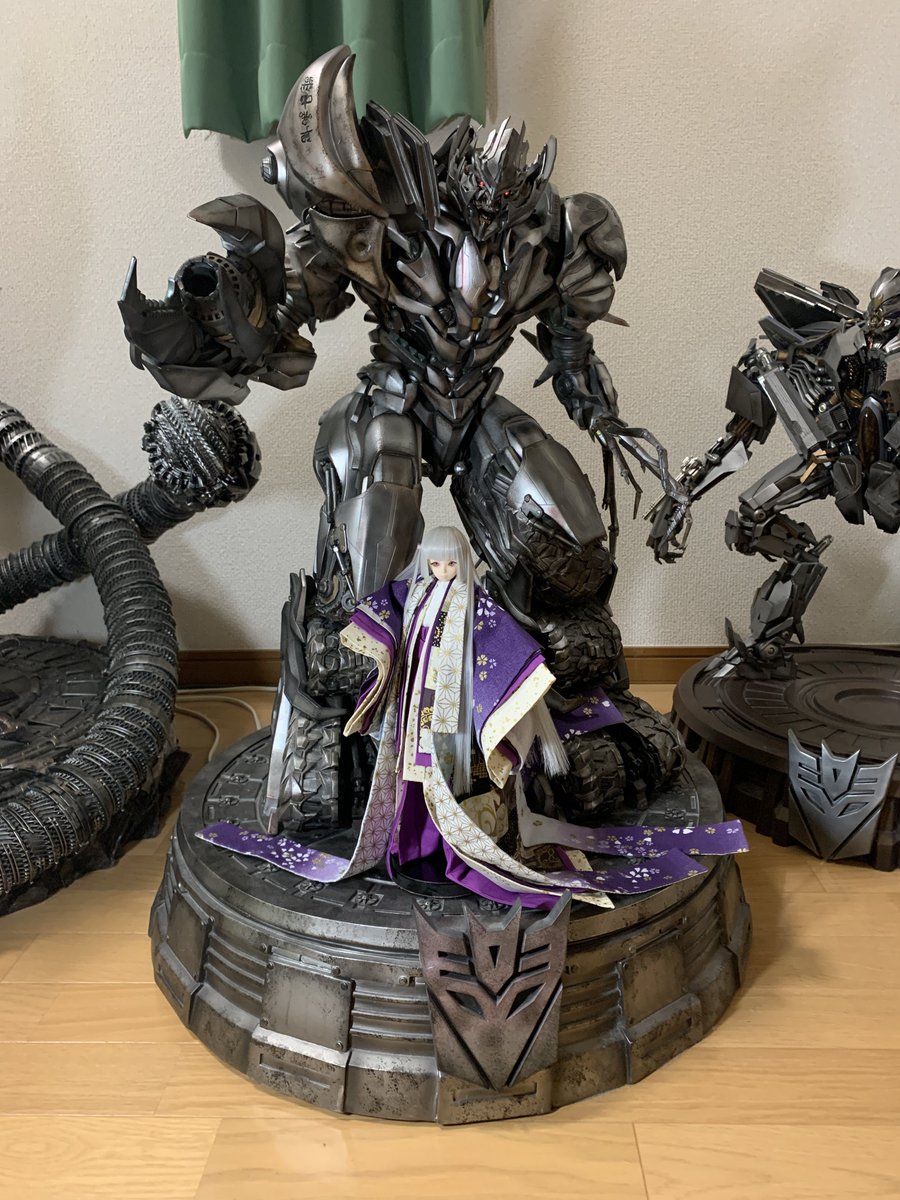 Madam_Azathoth's tweet photo. らっしぇい💜🖤

#PARABOX
#27グレーテル
#27cmドール

#平安装束
#細長
#表着
#袿

#prime1studio 
#トランスフォーマー
#実写TF
#メガトロン 🖤 https://t.co/CiaFW9hx8N