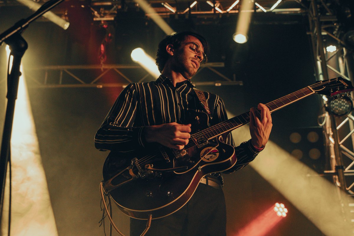 Grushenkaband's tweet photo. Fotazas de @Galeanomon_ de este sábado en el @LetsFestival https://t.co/mkIDhOewLA