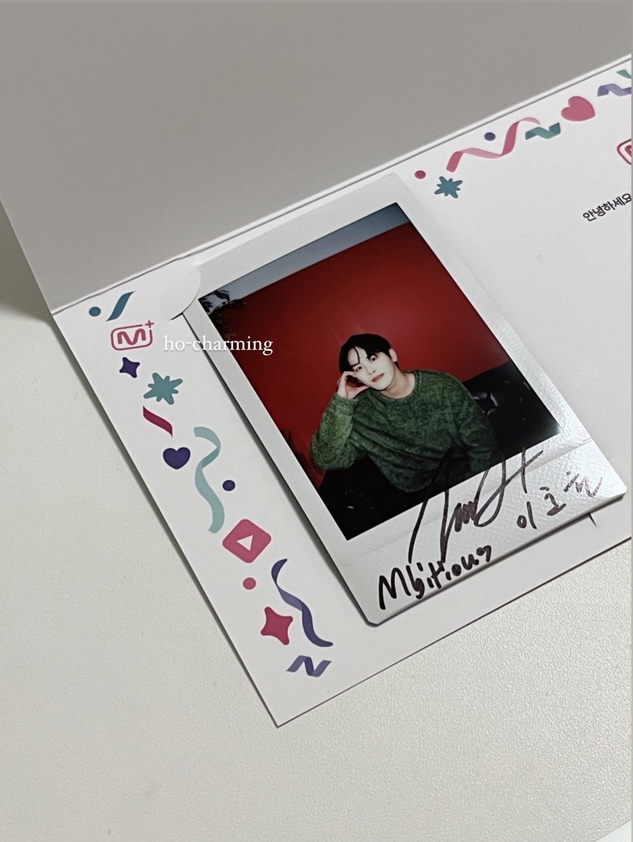 이호야 집 잘 찾아오네...🥹💜
자연광에서 예쁘게 찍지 못해서 미안합니다