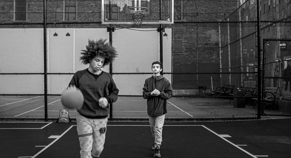 In Full Effect 
#FujiX100F
1/60@ƒ/2-ISO200

#hair #greathair #basketball #W4thcourts #afro #pickupgame #documentary #photojournalism #streetphotography #blackandwhite #darkroom #grain #Fujifilm #GreenwichVillage #WestVillage #cinematic #NewYorkStories #accidentallywesanderson