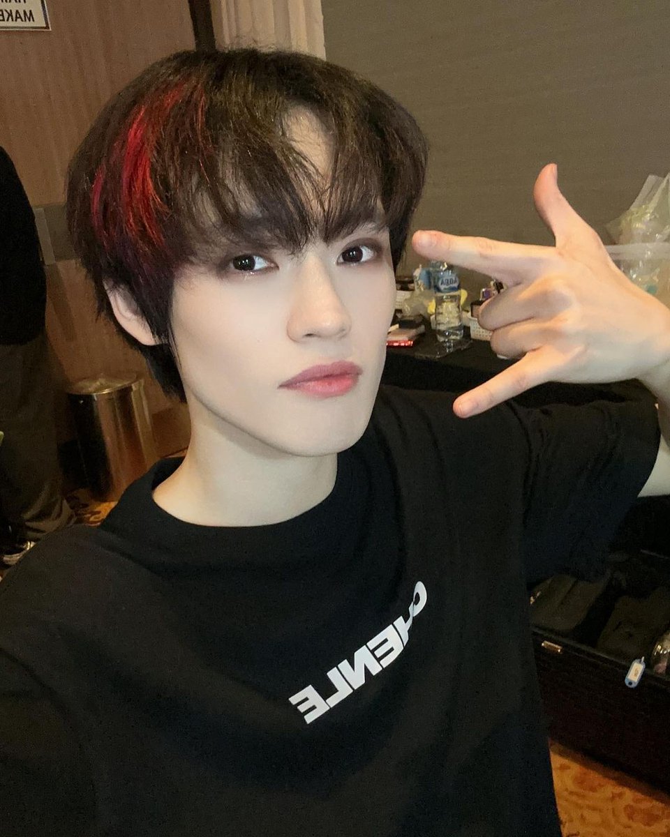 CHENLE_IDN's tweet photo. [#LEGRAM_IDN] 060323 #CHENLE

🐬: see you Indonesia!!!!!~~~~~ https://t.co/4WTbgZEvy7