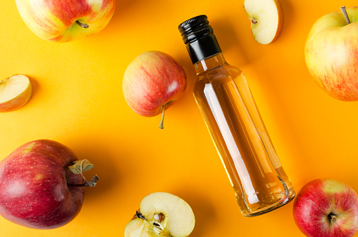TehseenButt13's tweet photo. 7 Magical benefits of apple cider vinegar!
It helps to lose weight
It improves heart health
and much more 
Read our new blog and start using it😍
#Health #healthcare #HealthTips #healthylifestyle 
https://t.co/dZUm0iu7JQ https://t.co/2E0gApGgxF