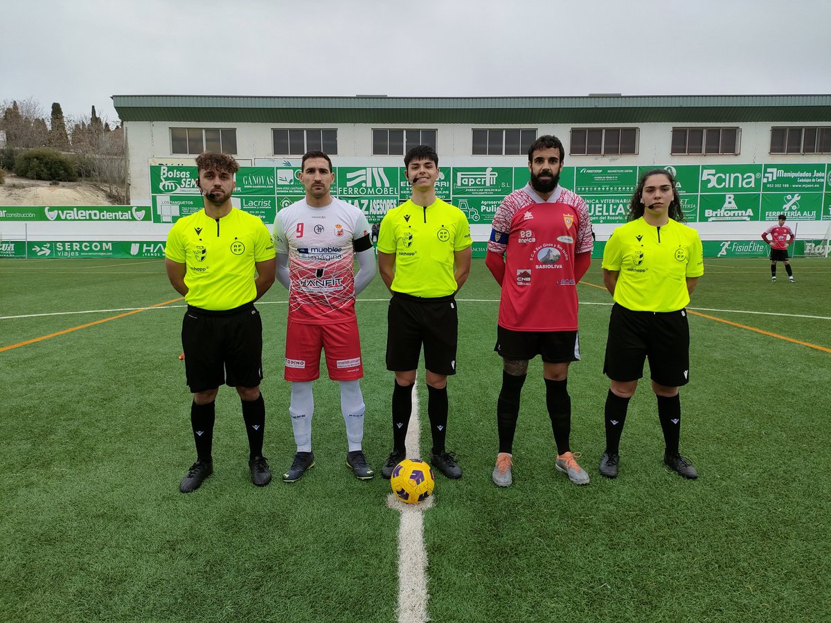 AD Mancha Real 1-0 Atlético Sabiote (Xiry)

Victoria por la mínima del equipo, el cual no fue nuestro mejor partido y lo sacamos con un gran gol de nuestro capitán Xiry en un remate de cabeza.
