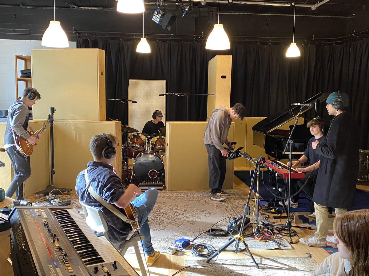 Some seriously@good tunes coming out of Dartington this morn… <a href="/KeviccPA/">Kevicc_Performing Arts</a> <a href="/KEVICC/">King Edward VI Community College</a> #sortingroomstudios