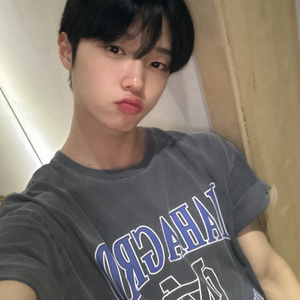 02B0YZ's tweet photo. https://t.co/fJLXfaZ3Ey