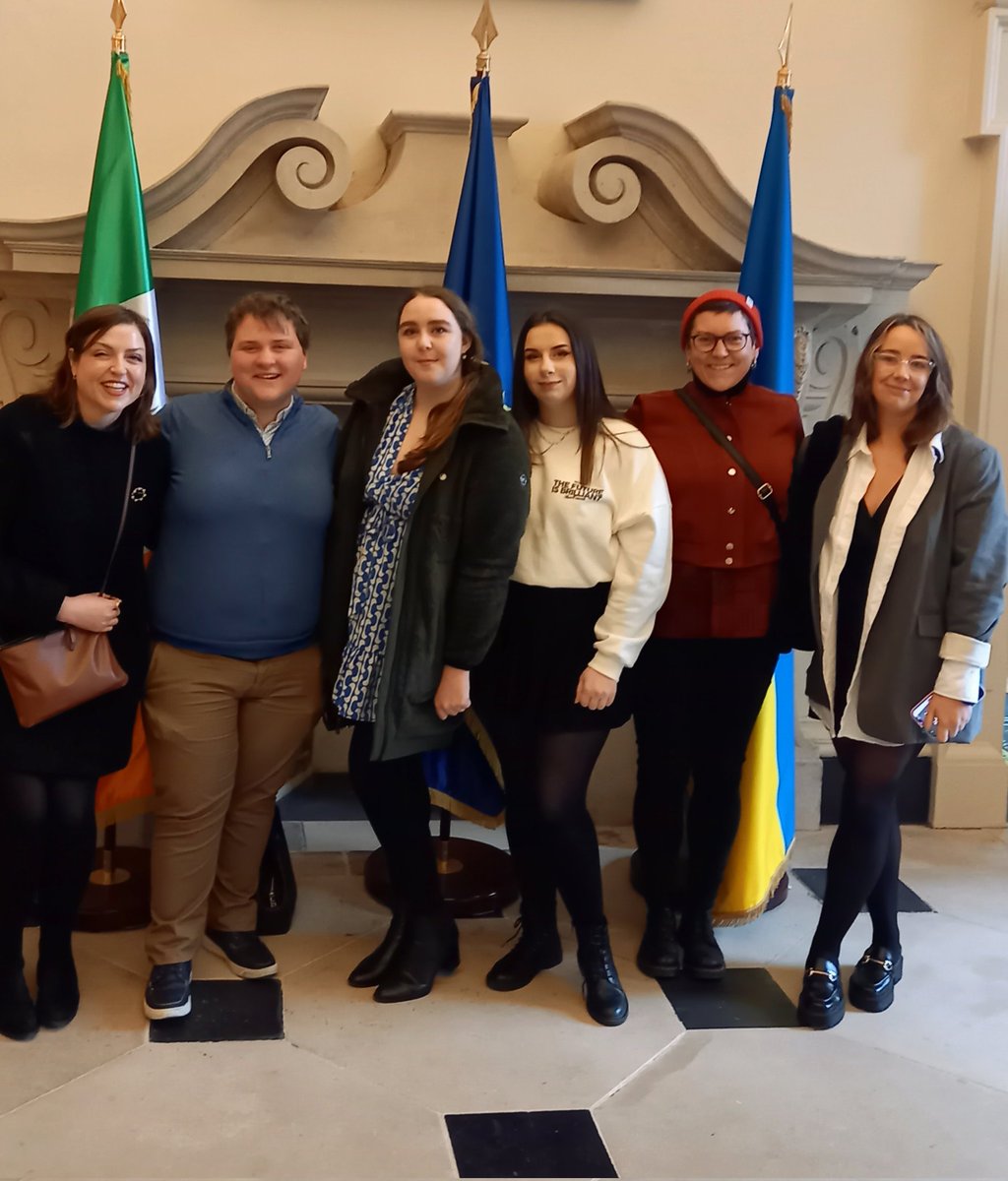 Thrilled to be with this group of powerful care-experienced women in Leinster House today to celebrate #IWD2023! Our Youth Council members are here to help show what the future of politics can look like if women from all backgrounds are included #MoreWomen