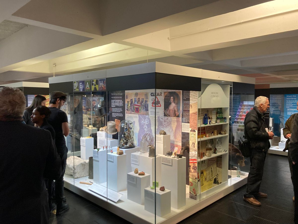 MountCharles_'s tweet image. Chemistry at work? It was at the Ulster Museum on Friday night! 🧪

A brilliant evening at The Elements gallery opening. 🥂

 #ulstermuseum #TeamMC #galleryopening #exhibition