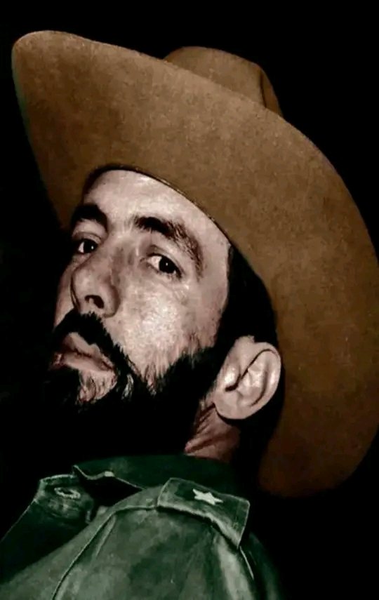 Permanencia viva de #CamiloCienfuegos #camilovive #Camaguey #VotoXTodos #VotoUnido #TenemosMemoria #CubaViveEnSuHistoria #FidelPorSiempre <a href="/alfonso_noya/">Alfonso Noya Martínez🇨🇺</a> <a href="/HXCuba/">HÉCTOR ESPINOSA</a> <a href="/cadenagramonte/">Cadena Agramonte</a> <a href="/aliciarca/">Alicia SosaVelázquez</a> <a href="/Pedro_ACM/">Pedro Cruz Moiset</a> <a href="/DarinkaPupo/">Darinka Zayas Pupo</a> <a href="/Niurisleidy/">Niurisleidy</a> <a href="/GuaimaroRadio/">Radio Guáimaro</a> <a href="/EvelioEvelin/">Evelio</a> @Radiocamaguey