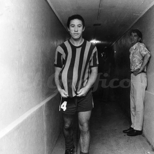 viejocasale's tweet photo. Debut oficial en #Central de: Manuel #Giúdice (DT), Antonino #Spilinga, José Jorge #González, Jorge #Ainza, Enzo #Gennoni, Carlos #Griguol y Héctor #Pignani. 1ª División 1966. Fecha 1. 6/3/1966. #RosarioCentral 1 (Adolfo Bielli (p)) v. #RiverPlate 0. https://t.co/pVt87RS4ai