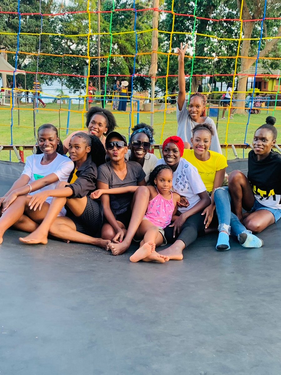 jovianansamba's tweet image. Had a great day with the queens @LindaLiwan1 @MissUgOfficial 

#Jovia4MissUganda2023 

@nkayuuve98 @Kyagulanyist @JohnpaulOngodia @KyambogoGuild @zamani_kla @unclemill4