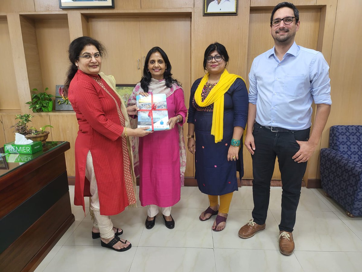 #INOPOL Team met @supriyasahuias Addl Chief Secy #TNForest & shared the Plastic Waste Mgmt Strategy Report & POPs Action Plan for Gujarat developed under INOPOL-1 project & discussed likely convergence between INOPOL-2 with activities being undertaken by #TamilNadu

#TNGreenFund