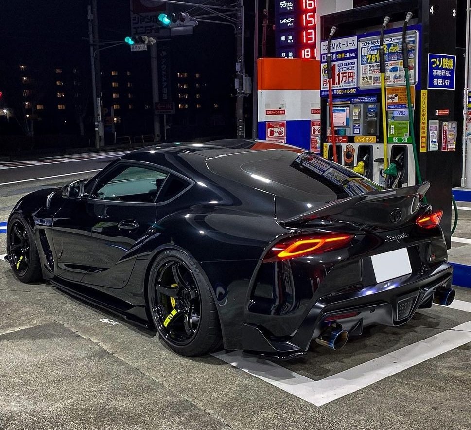 CarMagazine01's tweet photo. Supra MK-V https://t.co/rLFFmNvL78