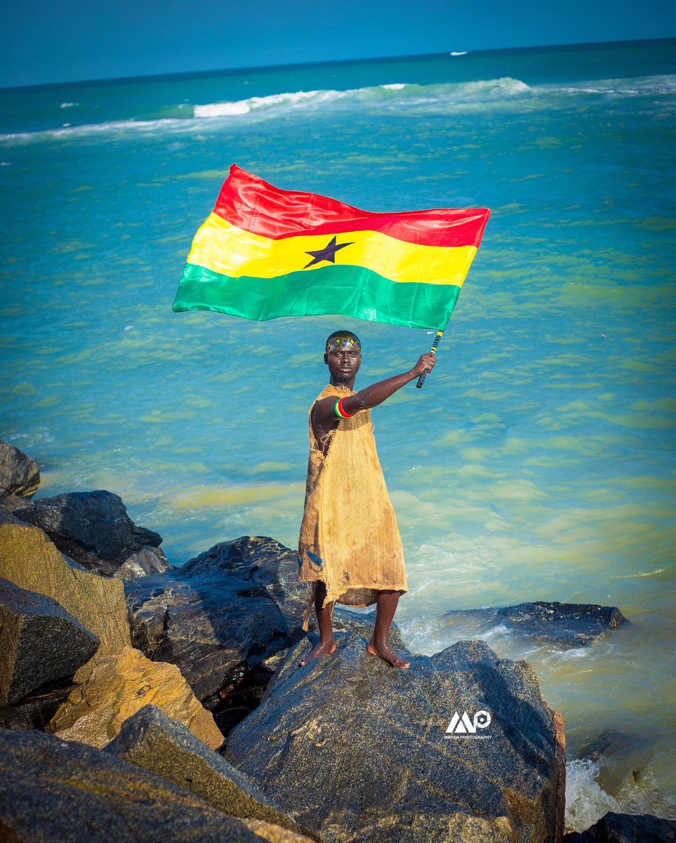 IamMzilikazi's tweet photo. Happy 66th Independence Day, Ghana!🇬🇭
Today we celebrate the courage, strength, and resilience of the Ghanaian people. May this day be a reminder of our history and a call to action to build a better Ghana and a brighter future for all. 4
 #GhanaIndependenceDay 🇬🇭#GhanaAt66 🇬🇭 https://t.co/qEfEYWcTnI