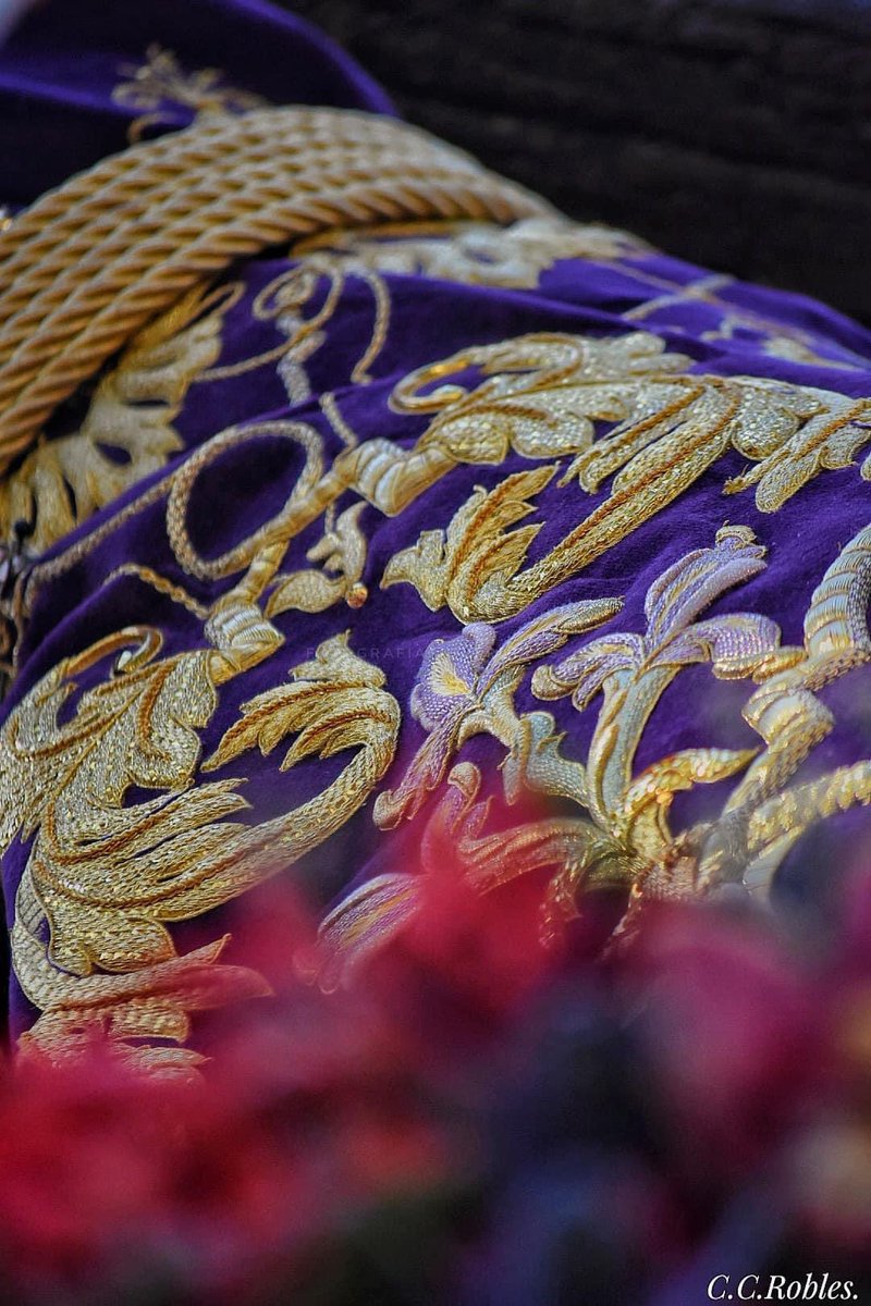 Tacha otro día que ya viene.
¡¡¡Arriba que es Lunes!!!