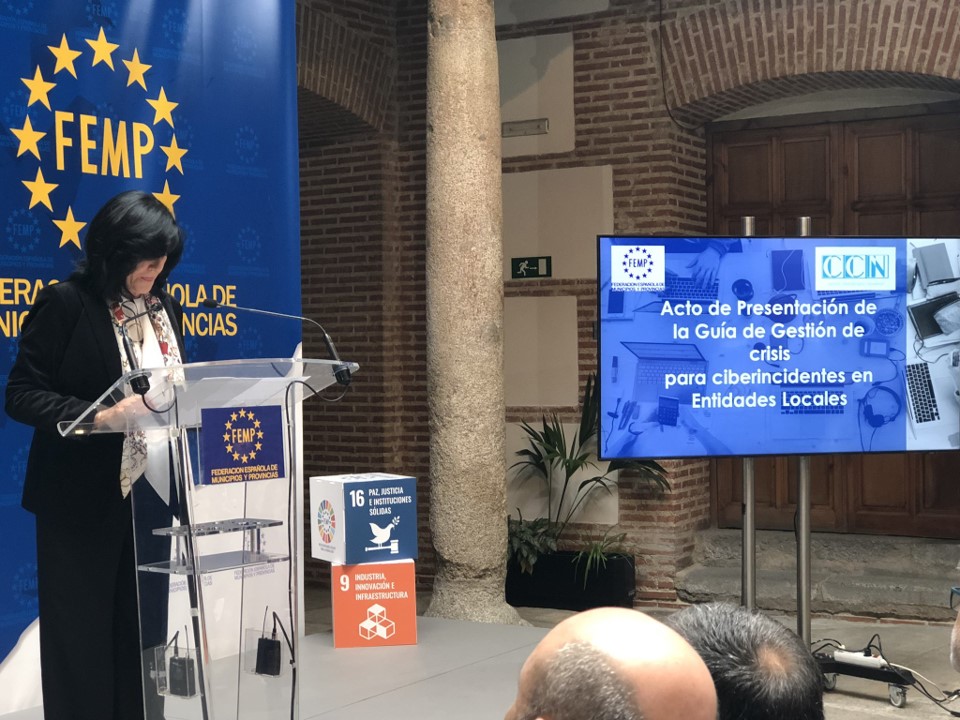 InstitutCerda's tweet photo. 📢Hoy #FEMP y @CCNCERT presentan la Guía Gestión de #Crisis para #Ciberincidentes en #EntidadesLocales en cuya realización hemos participado. Es una herramienta para ayudar a los responsables de las Corporaciones Locales en caso de sufrir un ciberataque.
💻📲🖥️ https://t.co/UtHKfAKVOI