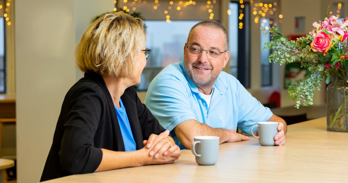 Lijkt het je fijn om ervaringen van anderen te horen die ook dikke darm- of endeldarmkanker hebben? Kom dan naar de lotgenotenbijeenkomst bij De Eik. Je bent van harte welkom! Meld je aan via: darmkanker.nl/2023/02/28/kom…
