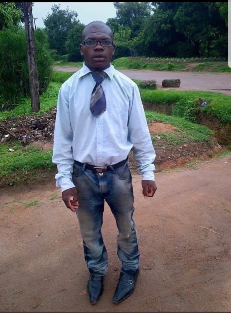 Kirikuu20's tweet photo. Watu  huwa wanaisema vibaya sana bange,leo nimevuta pafu tatu na hakuna tatzo lolote nimepata -anyway Merry Christmas guys. https://t.co/8aMoaJmTB9