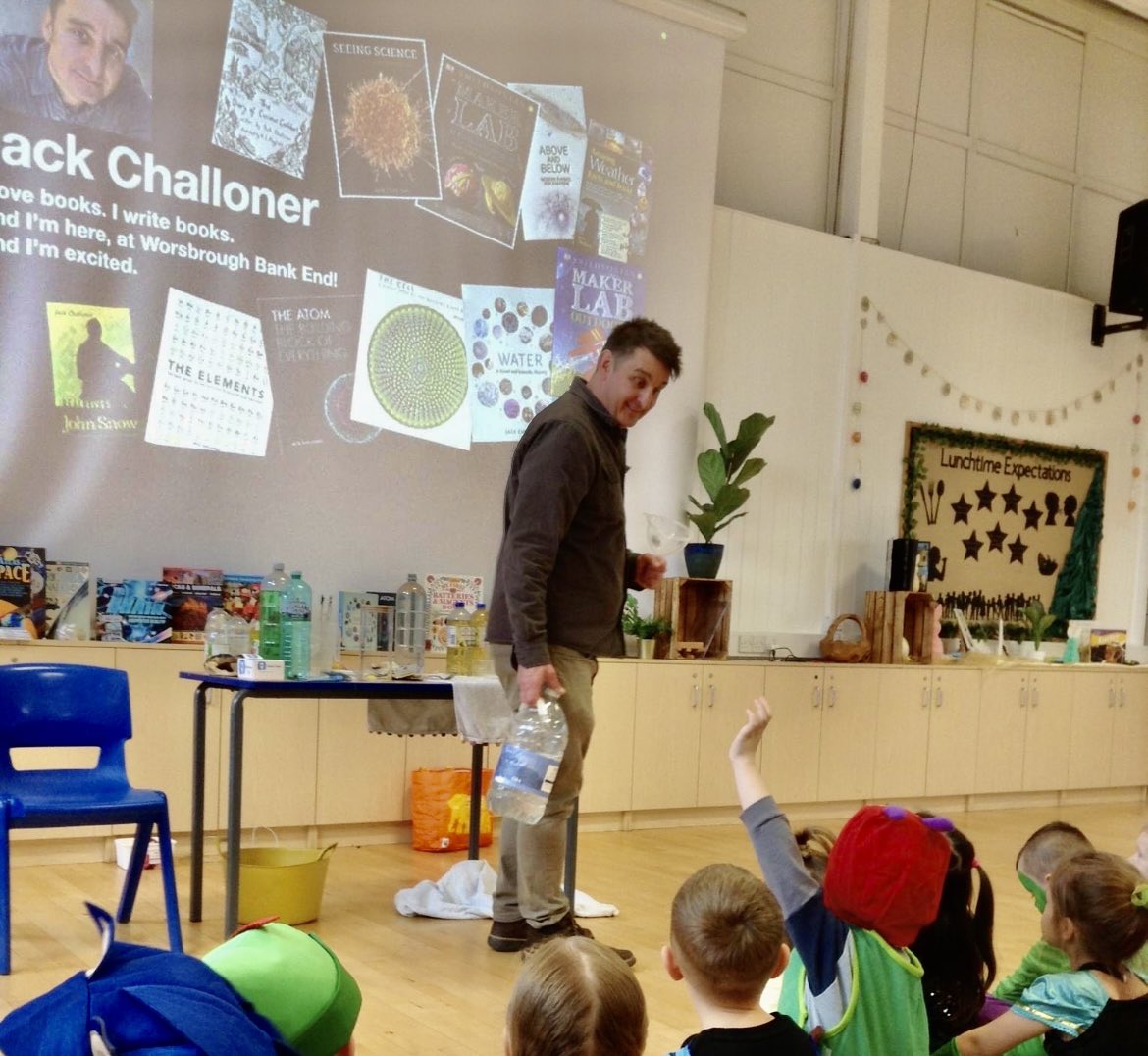 What a wonderful day I had in Worsbrough, at #Bank_EndPrimary School for #WorldBookDay. Welcoming and friendly pupils and staff. Thanks for having me.