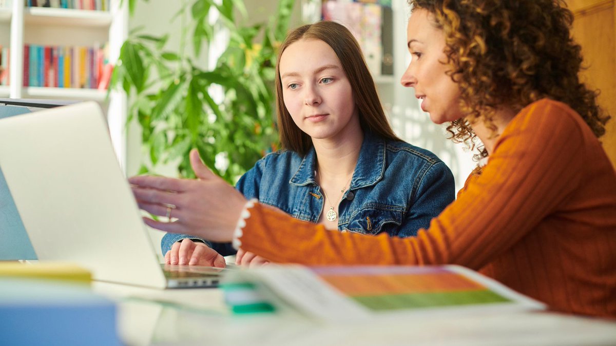 💼 Today marks the start of National Careers Week 💼 

This week we'll be sharing daily posts including resources, blogs, and teaching units that can raise awareness of careers in computer science, and support your pupils in choosing a career

👉 ncce.io/amKX2c

#NCW2023