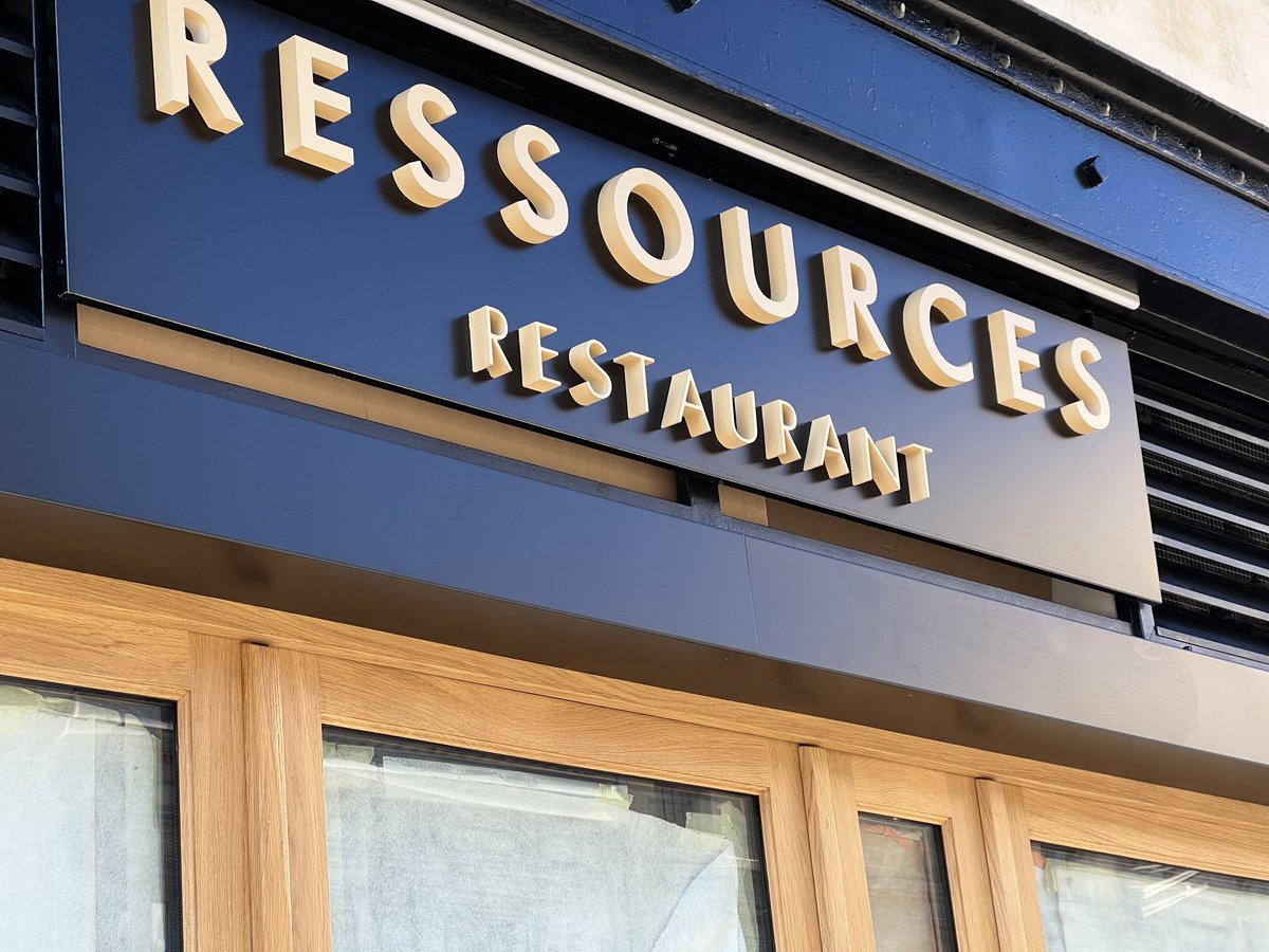 janeansonwine's tweet photo. Thrilled for Ressources for getting its first Michelin star today within a year of opening!! Good local to have round the corner… ⭐️ https://t.co/ZE7h4exmAX