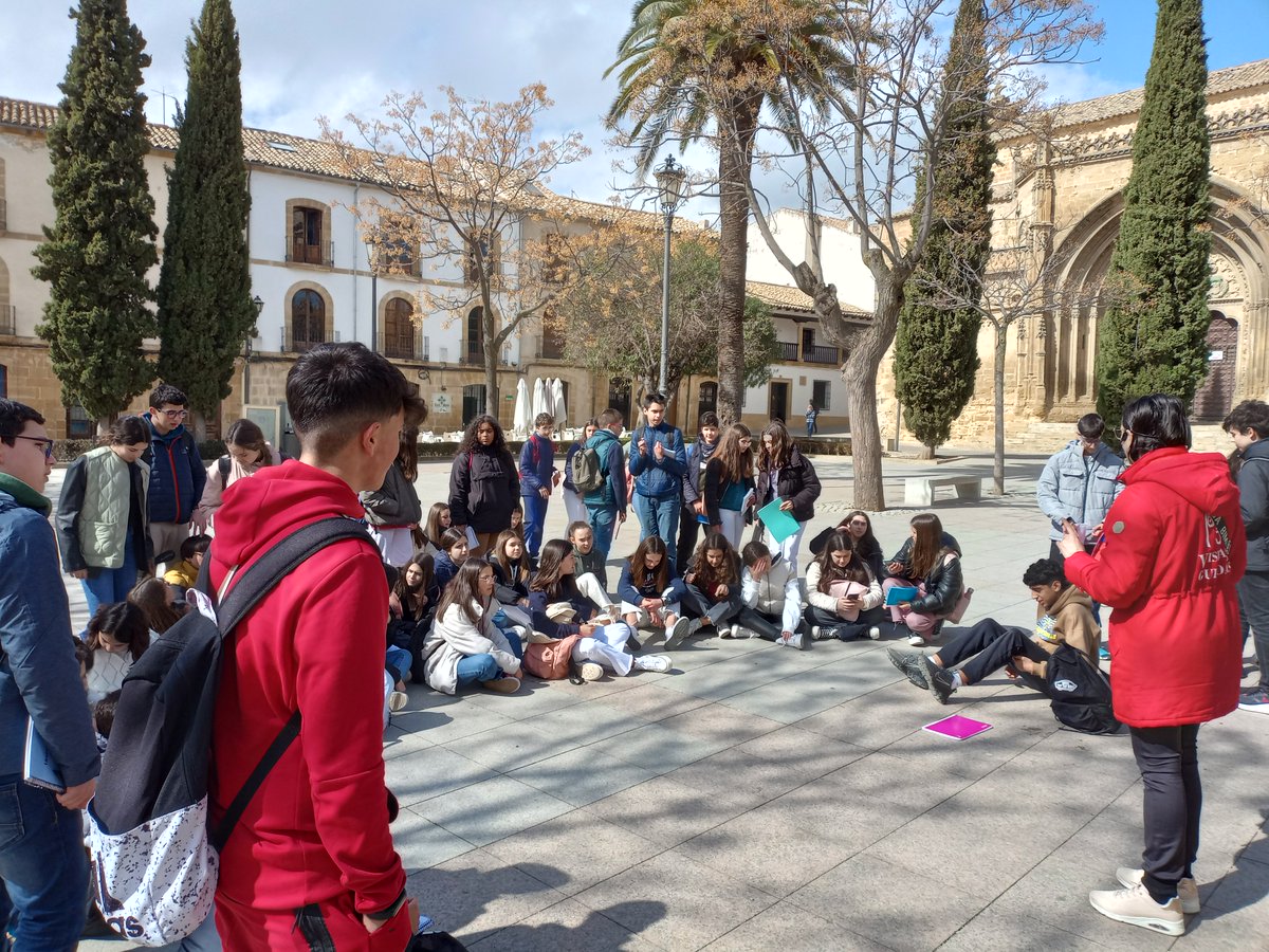 IES Marqués Comares tweet media